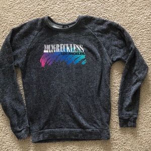 Awesome 90s style sweatshirt
